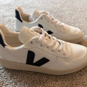BRAND NEW Veja Women’s White Sneakers